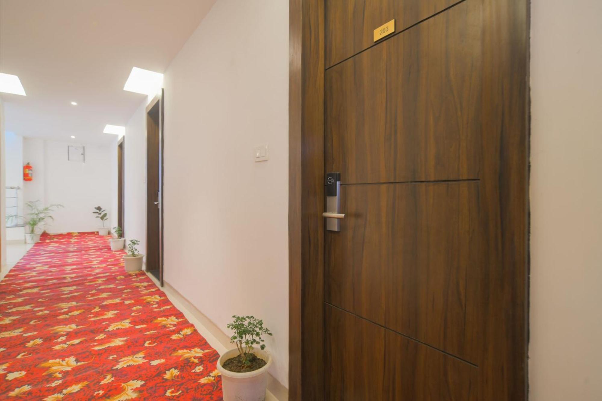 Hotel O Rudraksh Індаур Екстер'єр фото